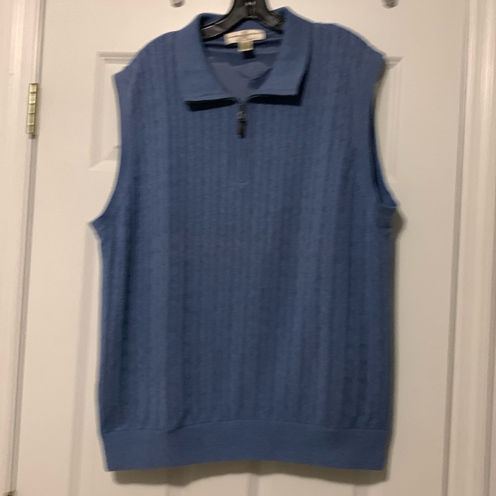 Men’s golf vest